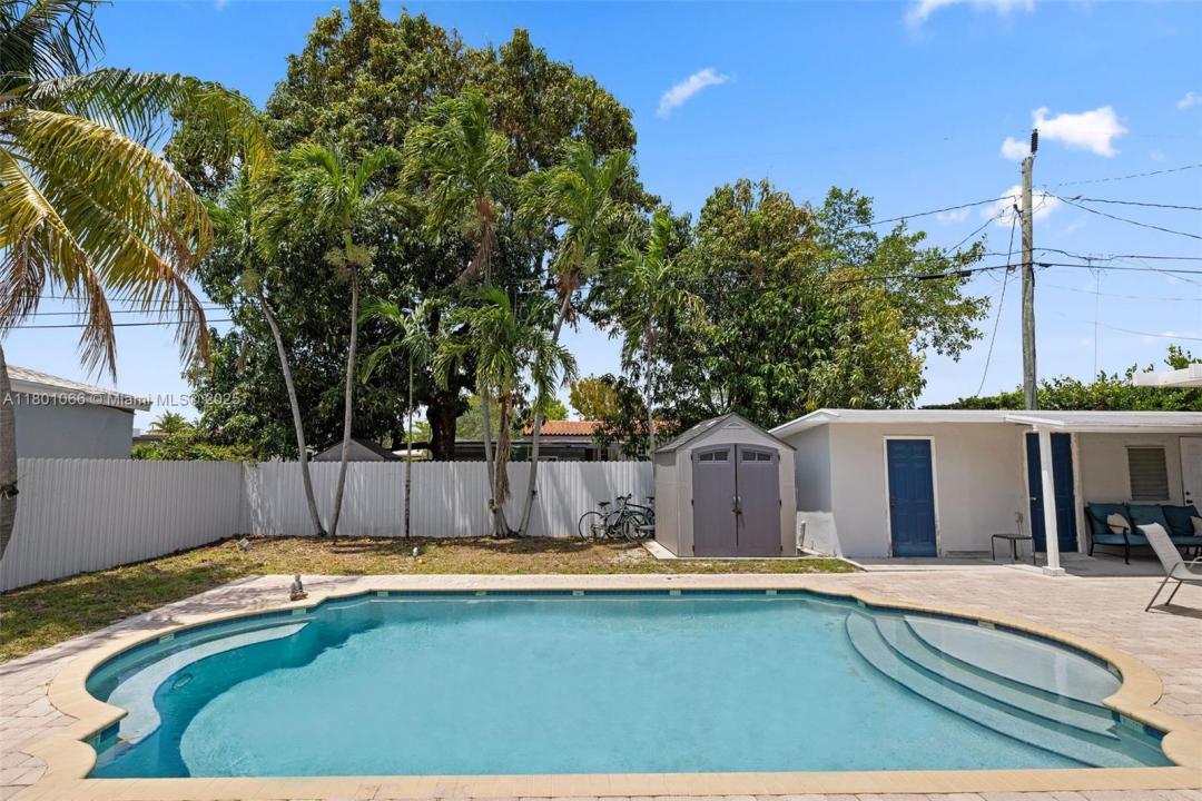 6811 SW 5th Ter, Miami, Florida 33144