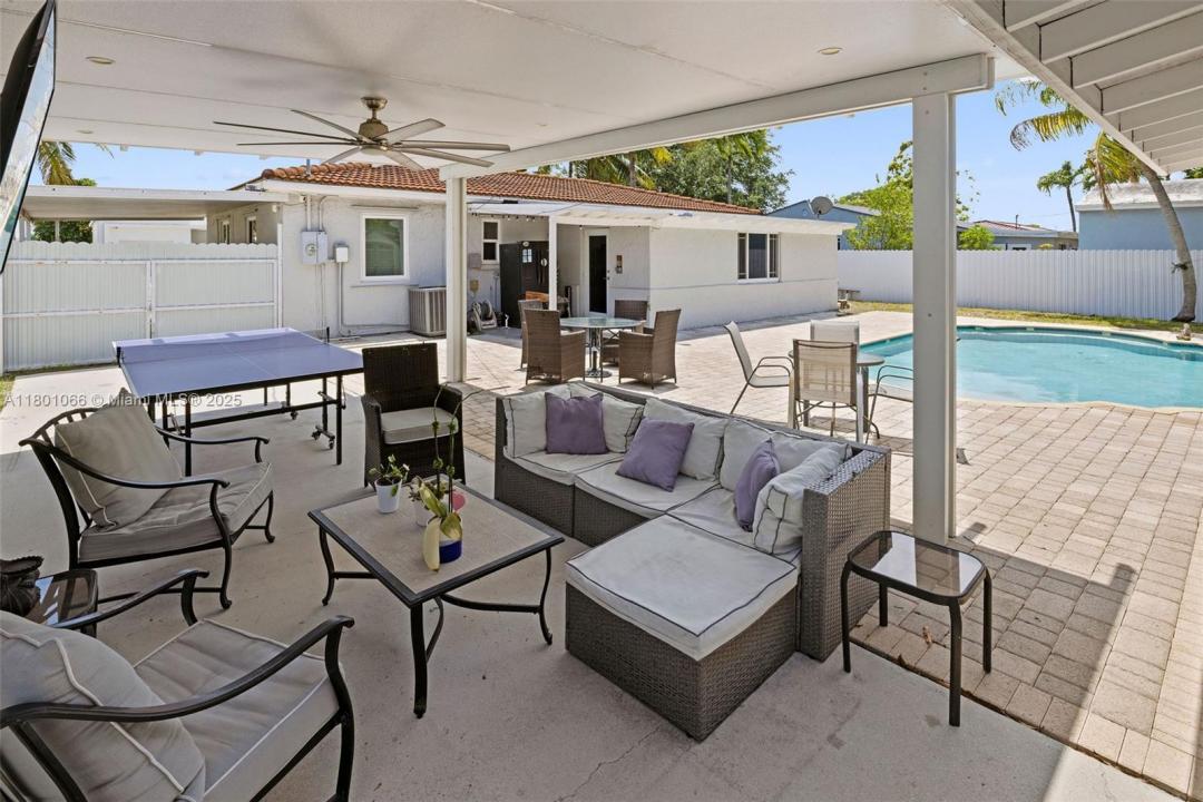 6811 SW 5th Ter, Miami, Florida 33144