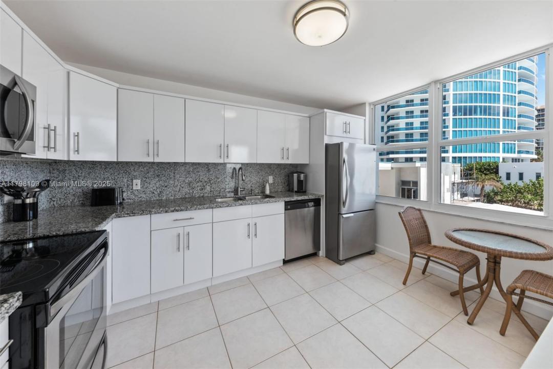 2751 S Ocean Dr 403S, Hollywood, Florida 33019, Amerika Birleşik Devletleri