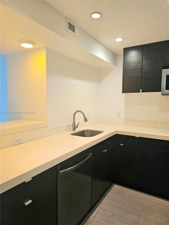 1000 West Ave 715, Miami Beach, Флорида 33139, Соединенные Штаты