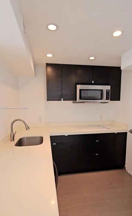 1000 West Ave 715, Miami Beach, Флорида 33139, Соединенные Штаты