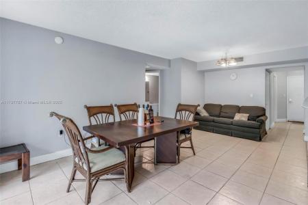 4235 N University Dr 115, Sunrise, Florida 33351, USA