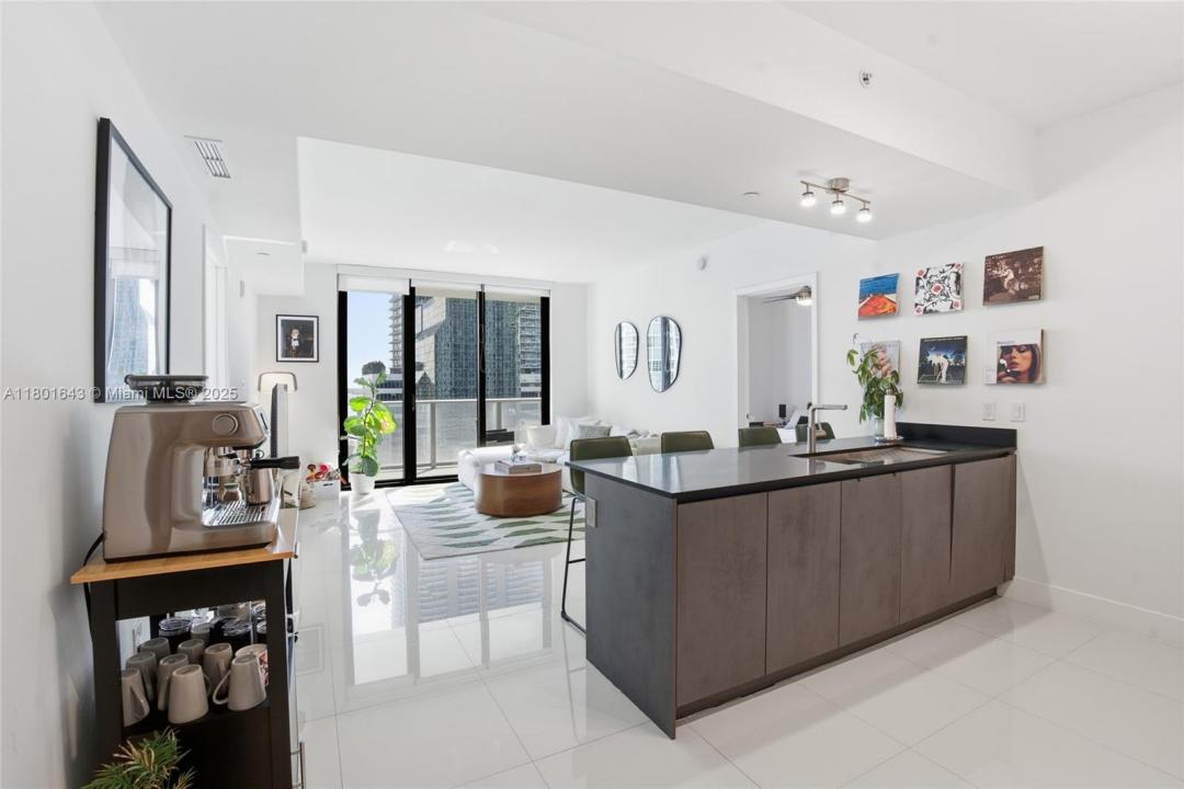 1010 Brickell Ave 1803, Miami, פלורידה 33131, ארצות הברית של אמריקה 