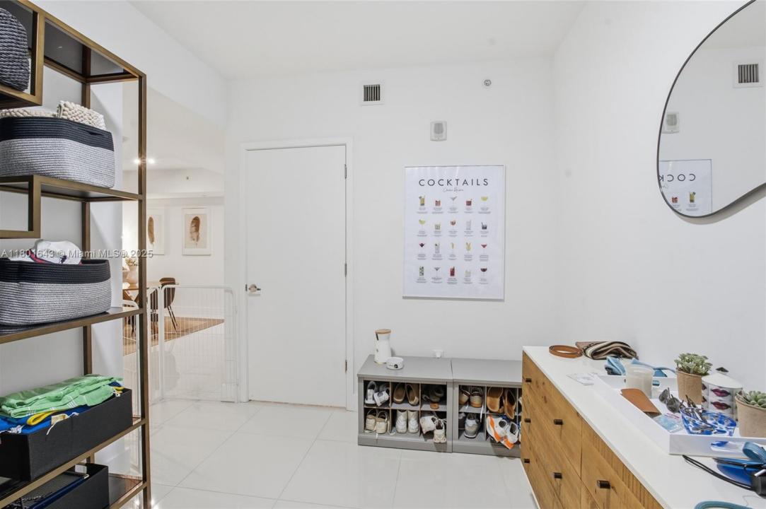 1010 Brickell Ave 1803, Miami, פלורידה 33131, ארצות הברית של אמריקה 