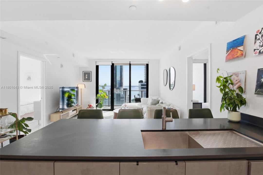 1010 Brickell Ave 1803, Miami, פלורידה 33131, ארצות הברית של אמריקה 