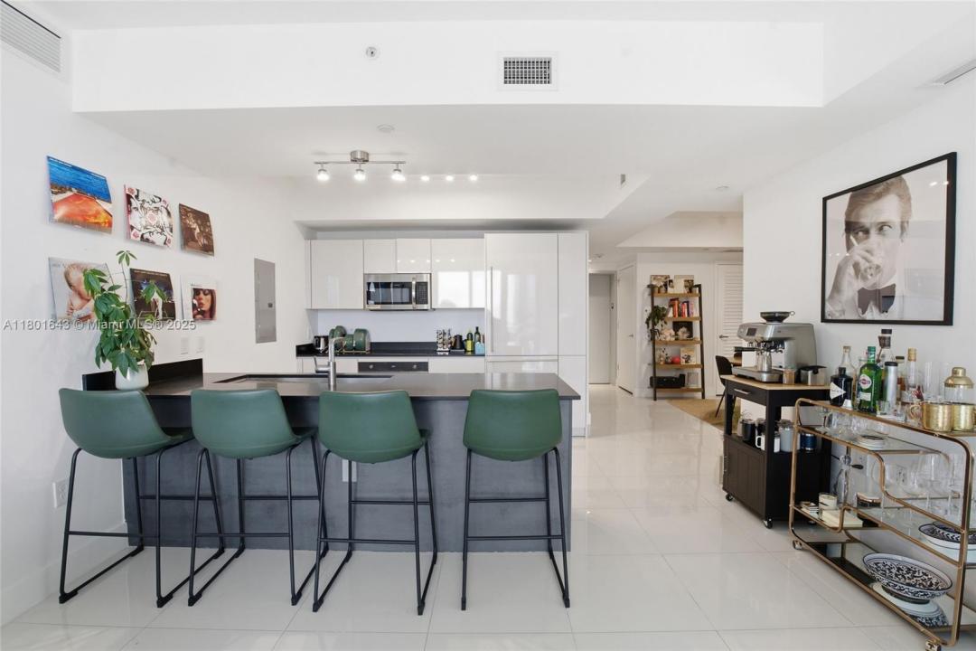 1010 Brickell Ave 1803, Miami, פלורידה 33131, ארצות הברית של אמריקה 