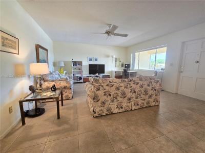 2121 NE 68th St 210, Fort Lauderdale, Florida 33308, USA