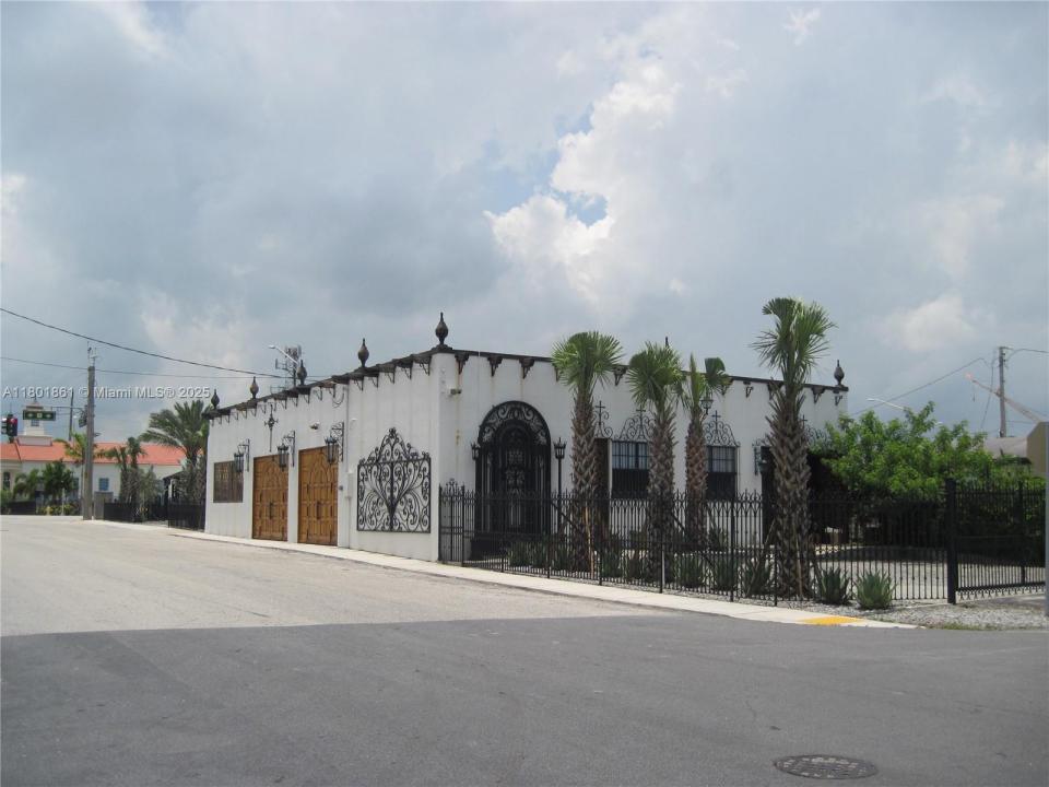 101 NE 1st St, Dania Beach, Floride 33004, États-Unis