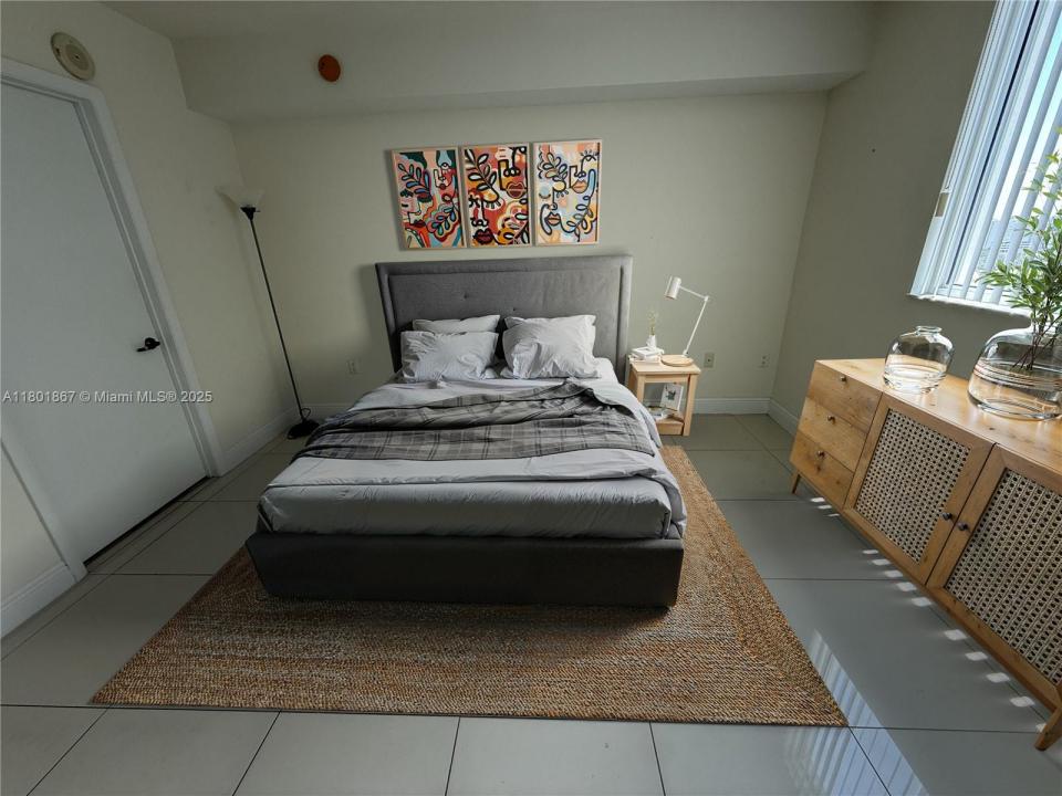 1861 NW S River Dr 1602, Miami, Floride 33125, États-Unis