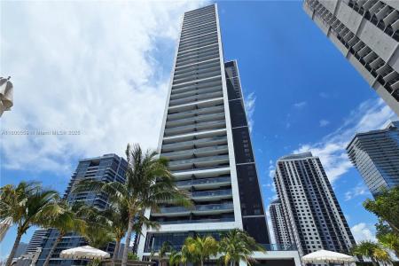 398 NE 5th St 1418, Miami, Florida 33132, USA