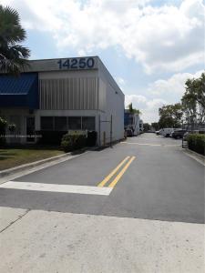 14250 SW 136th St 3, Miami, Florida 33186, USA