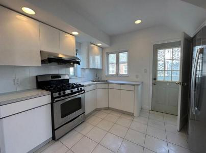 7612 175th Street, نيويورك, نيويورك 11366, الولايات المتحدة