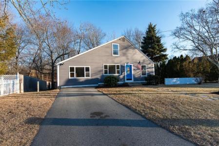 46 Hornbeam Drive, Cranston, Rhode Island 02921