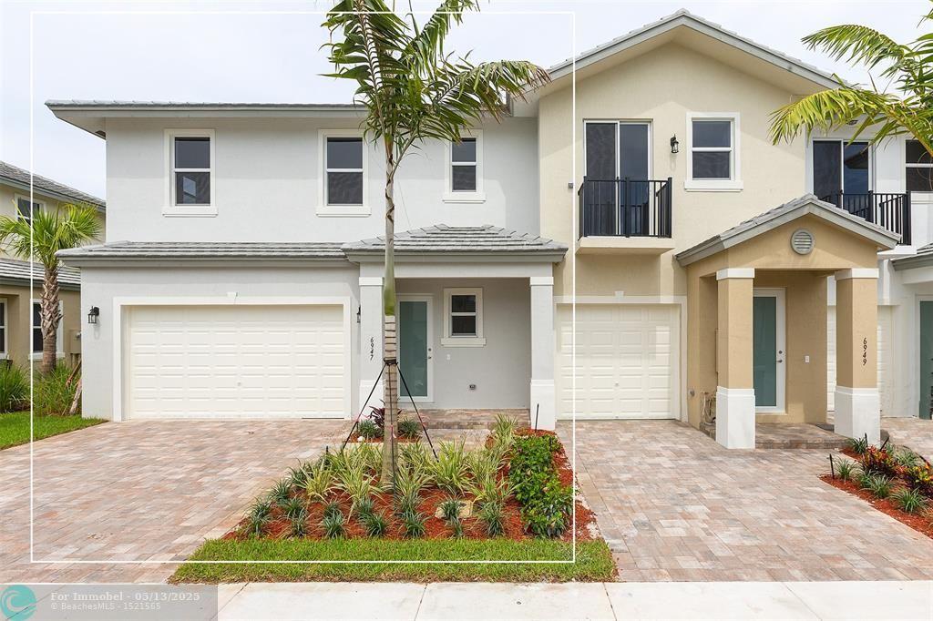 6975 PINES CIRCLE 33, In The Pines, Coconut Creek, Flórida 33073, Estados Unidos