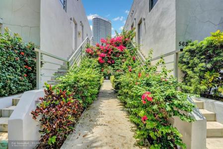560 Michigan Ave, Miami Beach, Florida 33139, Stati Uniti