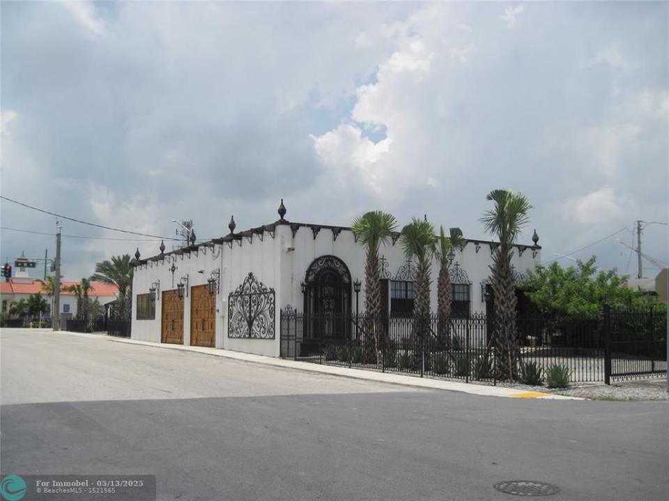 101 NE 1st St, Dania Beach, Floride 33004, États-Unis