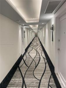 3180 S Ocean Dr 716, Hallandale Beach, Florida 33009, USA