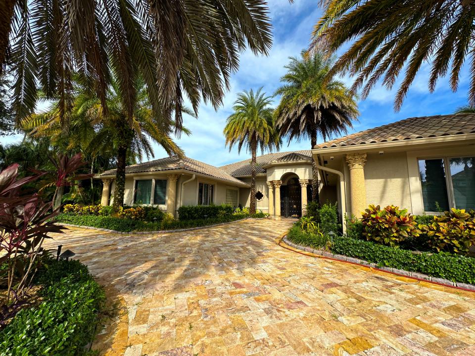 2610 Tecumseh Drive, Bear Lakes Estates, West Palm Beach, Florida 33409