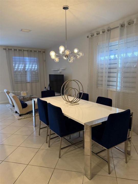 3434 W 108th St, Hialeah, Floride 33018, États-Unis