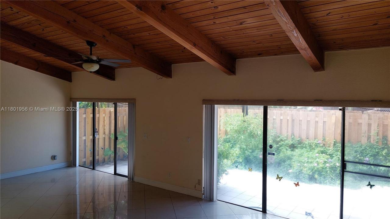 2675 S Parkview Dr 2675, Hallandale Beach, Florida 33009