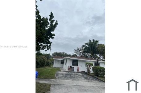 6237 Polk St 2, Hollywood, Florida 33024, USA