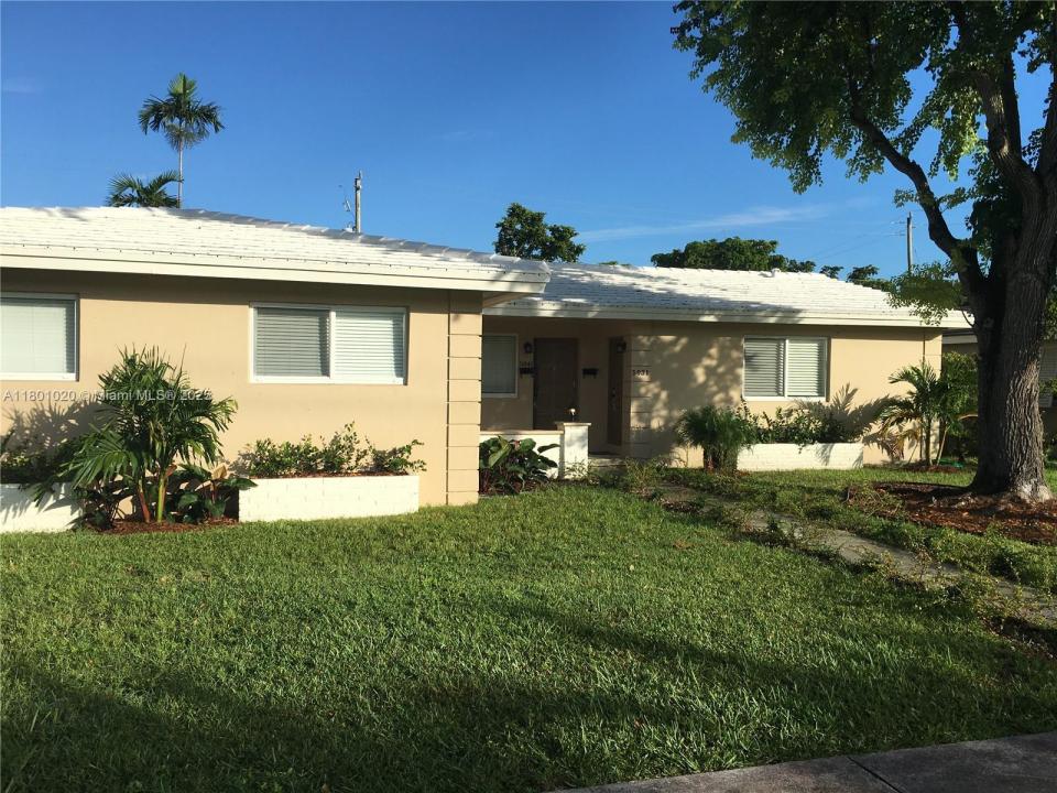 5031 Ponce De Leon Blvd, Coral Gables, פלורידה 33146, ארצות הברית של אמריקה 
