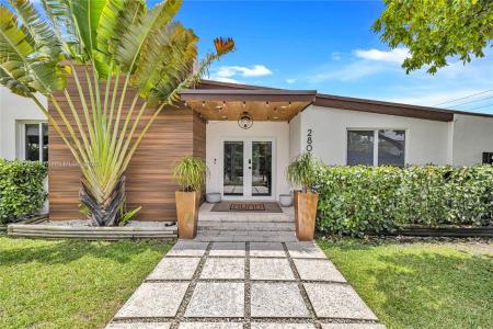 2801 SW 64th Ave, Miami, Florida 33155, USA