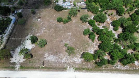 135 & 145 S KENNEL ST, Clewiston, Florida 33440, USA
