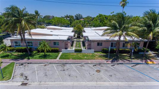 1795 Calais Dr 2, Miami Beach, Florida 33141, USA