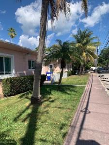 1785 Calais Dr 5, Miami Beach, Florida 33141, USA