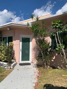 1785 Calais Dr 7, Miami Beach, Florida 33141, USA