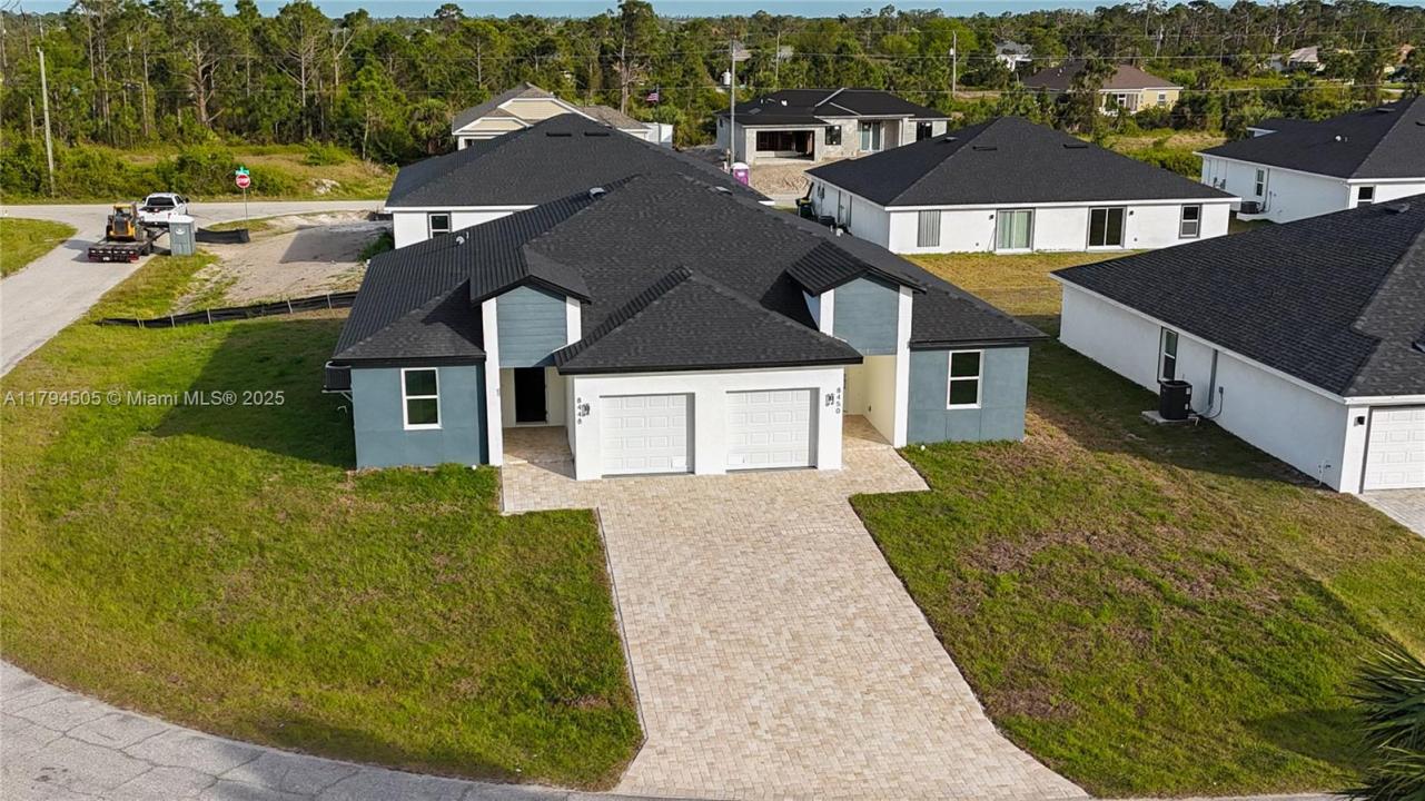 8448 Dinnano St. 8448, Other City - In The State Of Florida, フロリダ 33981, アメリカ合衆国