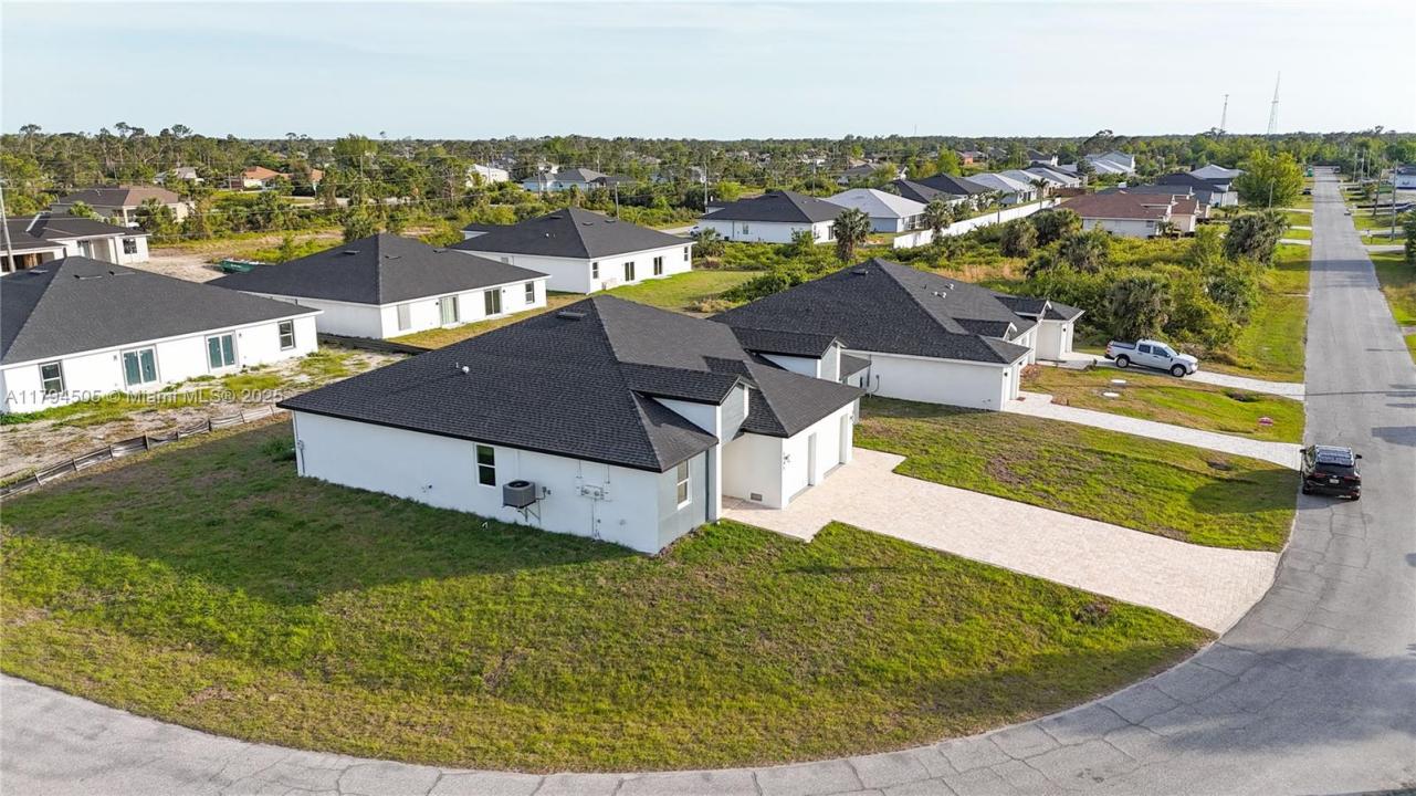 8448 Dinnano St. 8448, Other City - In The State Of Florida, フロリダ 33981, アメリカ合衆国