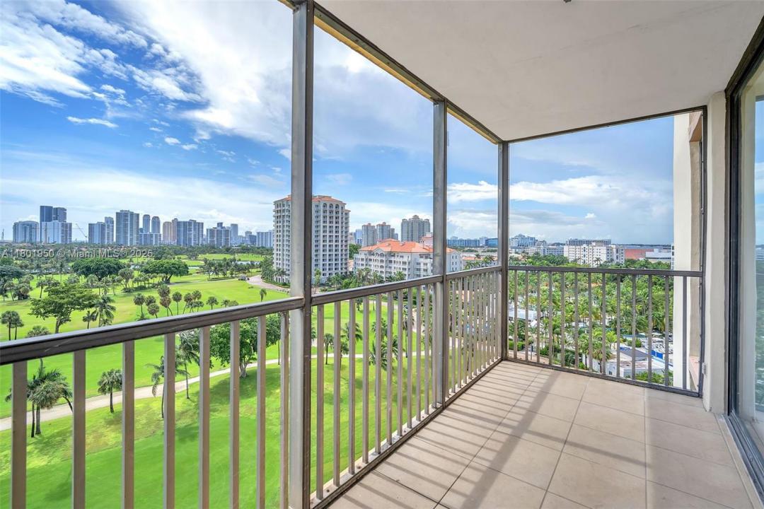 20335 W Country Club Dr 1108, Aventura, Флорида 33180, Соединенные Штаты