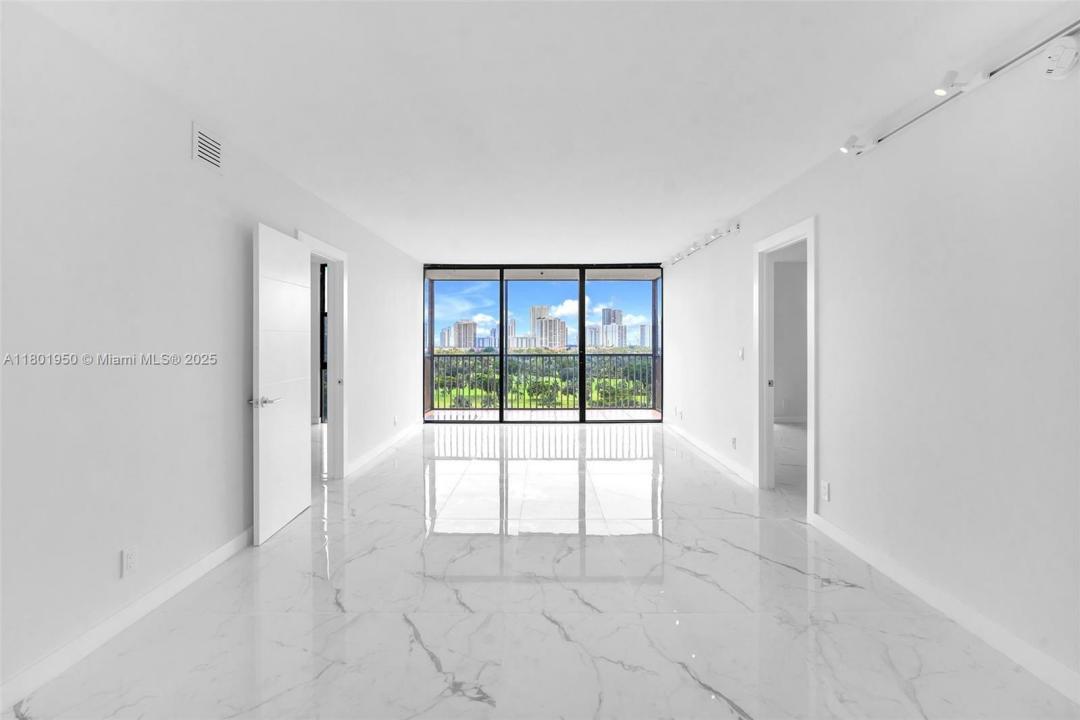 20335 W Country Club Dr 1108, Aventura, Флорида 33180, Соединенные Штаты