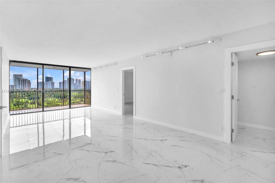 20335 W Country Club Dr 1108, Aventura, Флорида 33180, Соединенные Штаты