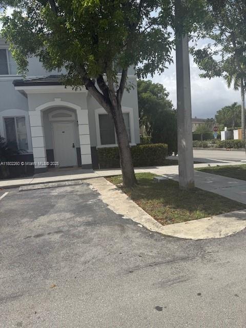 7329  NW 174  TE 101, Miami Lakes, Florida 33015, Estados Unidos