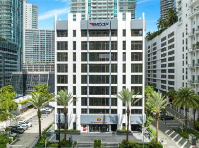 1110 Brickell Ave 510, Miami, Florida 33131, USA