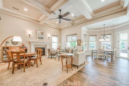 N Monte Vista Way, Fresno, California 93730, Stati Uniti