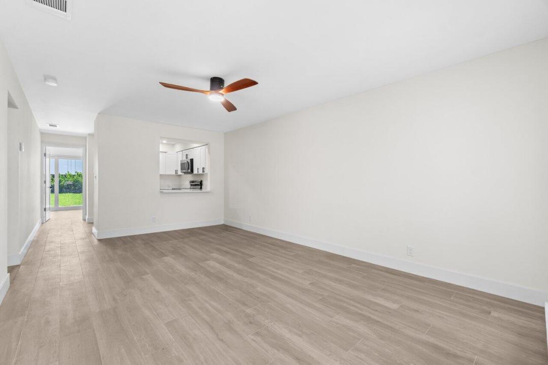 4498 NW 2nd Avenue, Boca Raton, Floryda 33431, USA