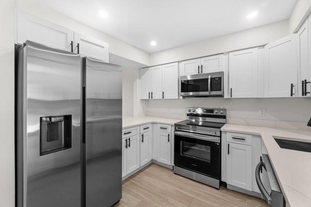 4498 NW 2nd Avenue, Boca Raton, Floryda 33431, USA