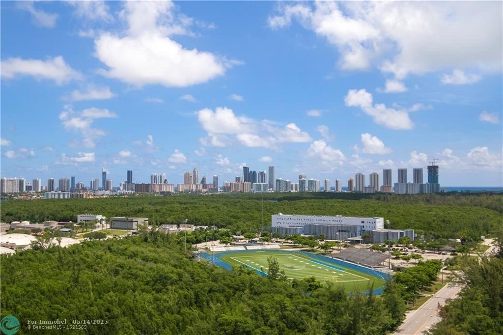 14951 Royal Oaks Ln 1109, 151 At Biscayne, North Miami, Florida 33181