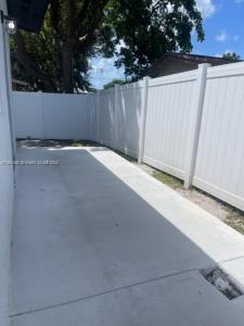 217 NW 7th Ave 1-2, Dania Beach, Florida 33004, USA