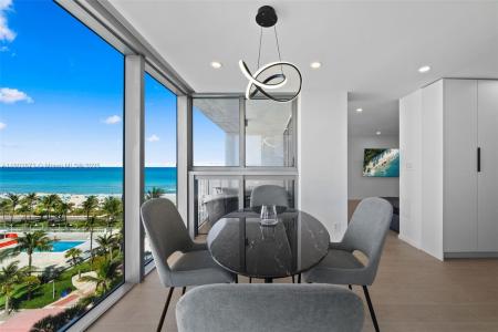 2655 Collins Ave 1009, Miami Beach, Florida 33140, USA