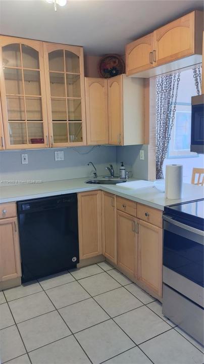 2101 Atlantic Shores Blvd 415, Hallandale Beach, Florida 33009