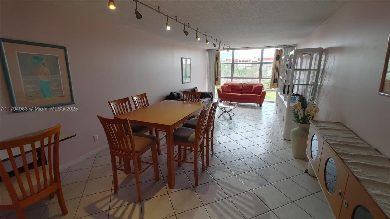 2101 Atlantic Shores Blvd 415, Hallandale Beach, Florida 33009