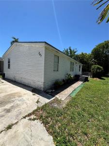 19800 SW 180Ave, Miami, Florida 33187, USA