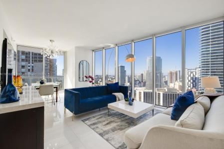 485 Brickell Ave 3504, Miami, Florida 33131, USA