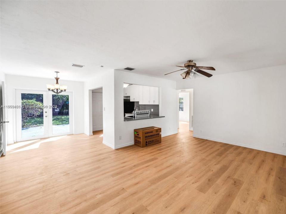 1240 NW 7th Ave 1, Fort Lauderdale, Florida 33311