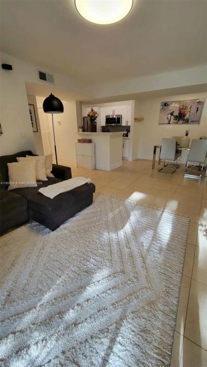 10670 SW 156th Pl 313, Miami, Florida 33196, Stati Uniti
